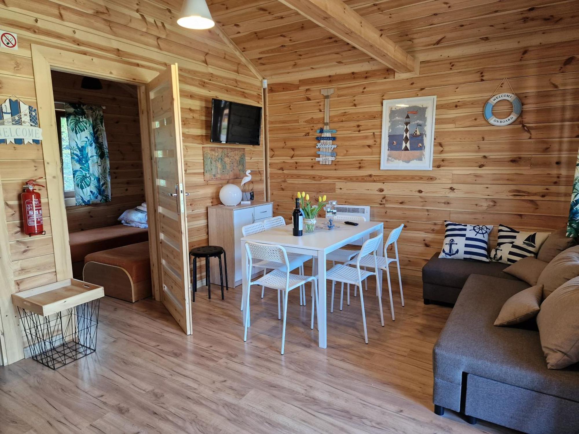 Ranczo Wodnica - Domki Letniskowe, Domki Na Wylacznosc Ustka Luaran gambar